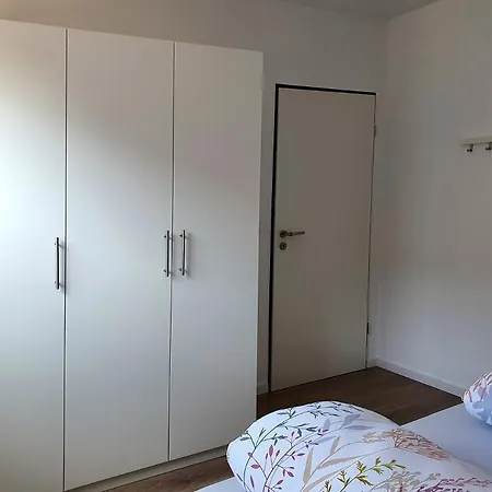 Mila Am *